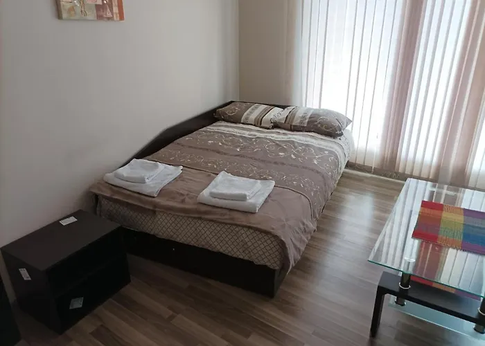 아파트 6 - Vasil Aprilov *